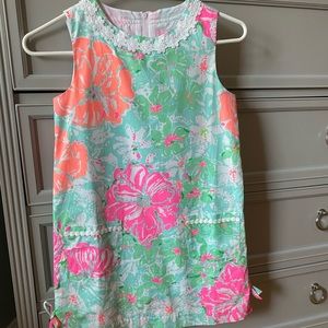 Lilly Pulitzer girls shift dress.